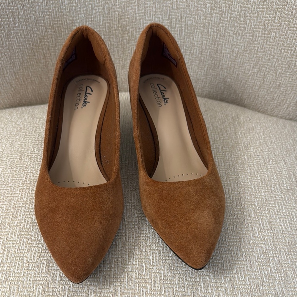 Women's Suede Pointed-Toe Pumps - Brown - Picture 2 of 4